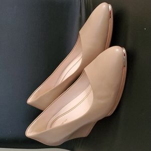 Ladies wedge heels